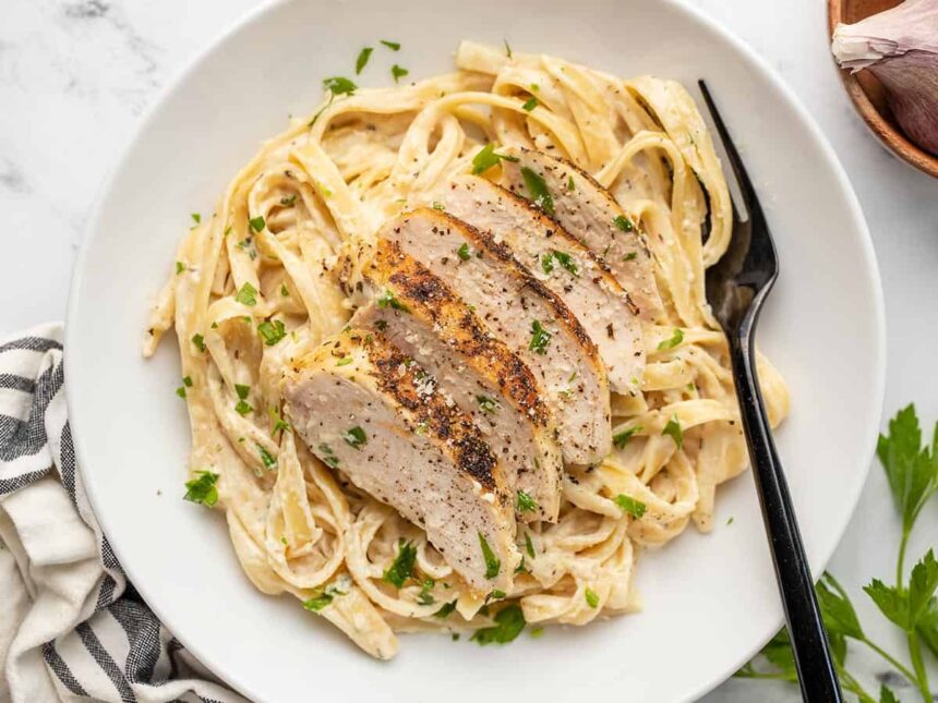 Chicken Alfredo Recipe {Easy and Amazing!}